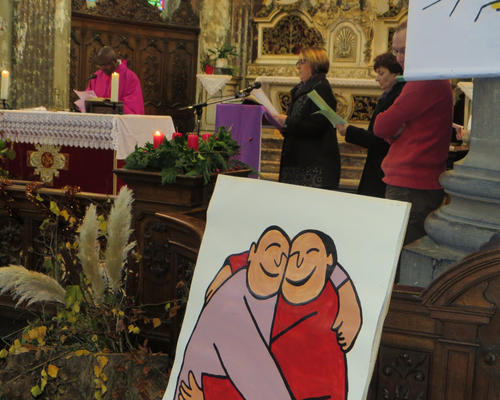 Profession de foi où nous affirmons notre confiance en Jésus et prière universelle où nous demandons de l'aide pour nous préparer à le recevoir, le suivre par des actes ou des paroles vers nos frères en manque.