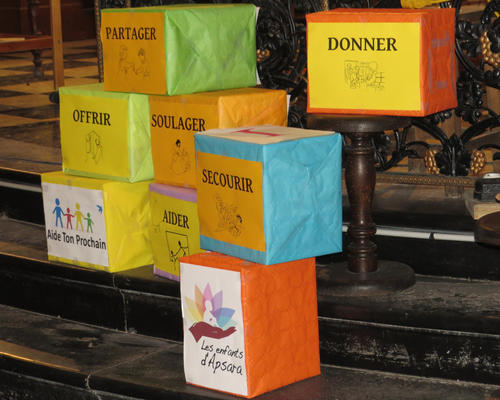 Et les autres cadeaux: ceux que nous devons faire aux autres pour continuer le message de Jésus...