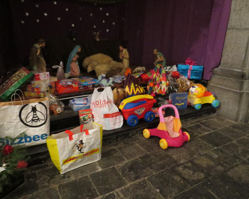 Le coeur bien préparé à la venue de Jésus, les enfants, ensemble ont réalisé un beau projet pour aider le Secours catholique. D'autres enfants seront heureux...