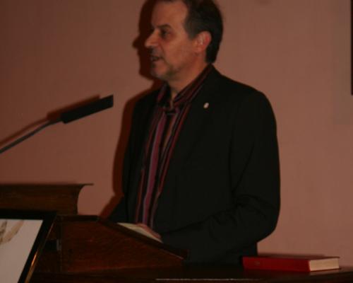 Le pasteur baptiste José Dias en chaire