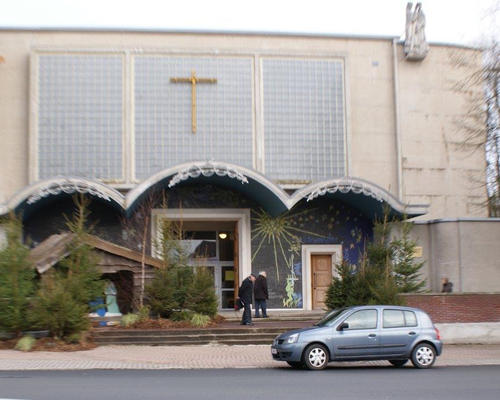 Images - Stald - E#piphanie - Dernie#re messe a# S