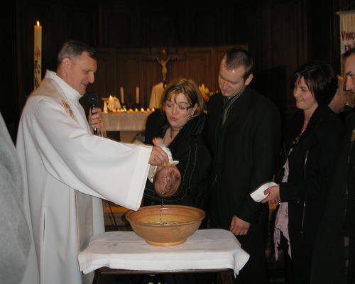 "Lorik, je te baptise"