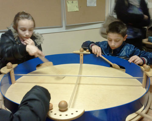 Un jeu nous attendait sur chaque table