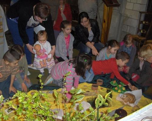 PETITE ENFANCE 032