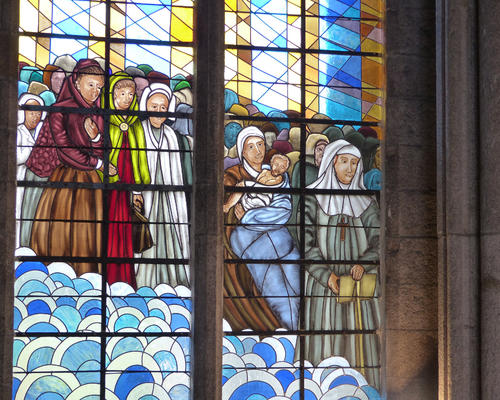 dinan_vitrail_soeurs (3)