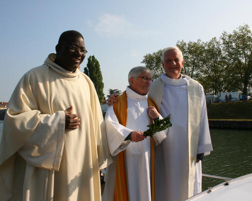 1405_IMG_2304B