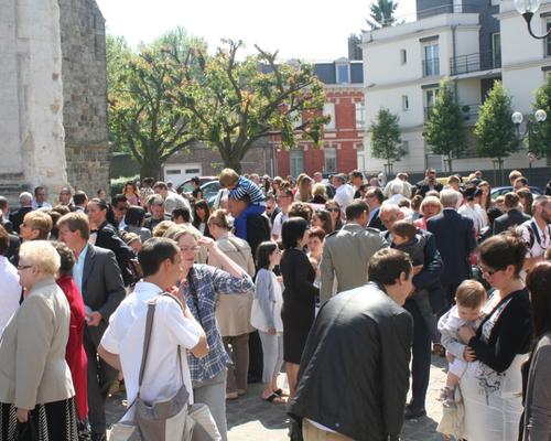 Sur le parvis