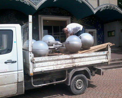 Ces grosses boules nous ont longtemps apportés de la lumière. L'heure de la retraite a sonné.
