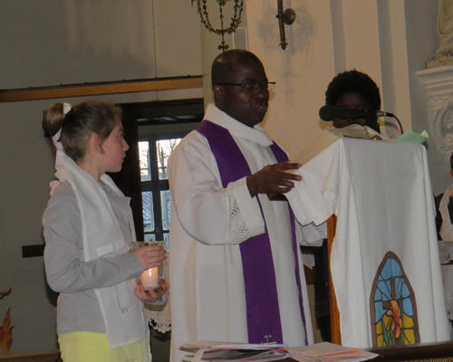 2014 HERGNIES 1èresCommunionsSt Fr Val Escaut(23)
