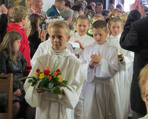 Les fleurs coupées, représentant le sacrifice de Jésus pour nous sauver