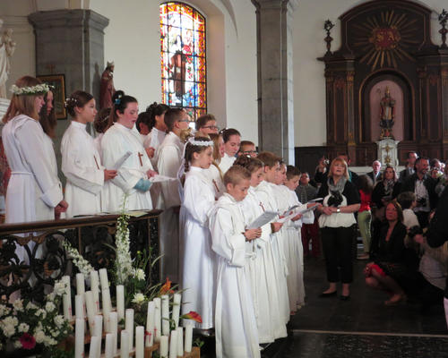 Le chant d'envoi dans le monde pour porter la joie de la bonne nouvelle de l'Amour de Dieu...