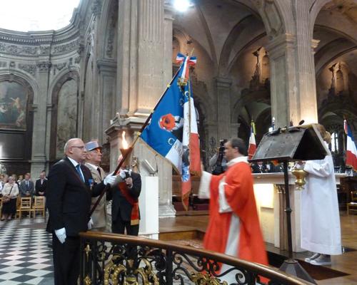bénédiction du flambeau et du drapeau