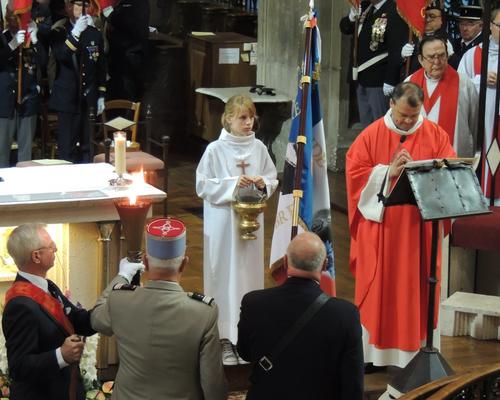 prière avant la bénédiction du flambeau et du drapeau