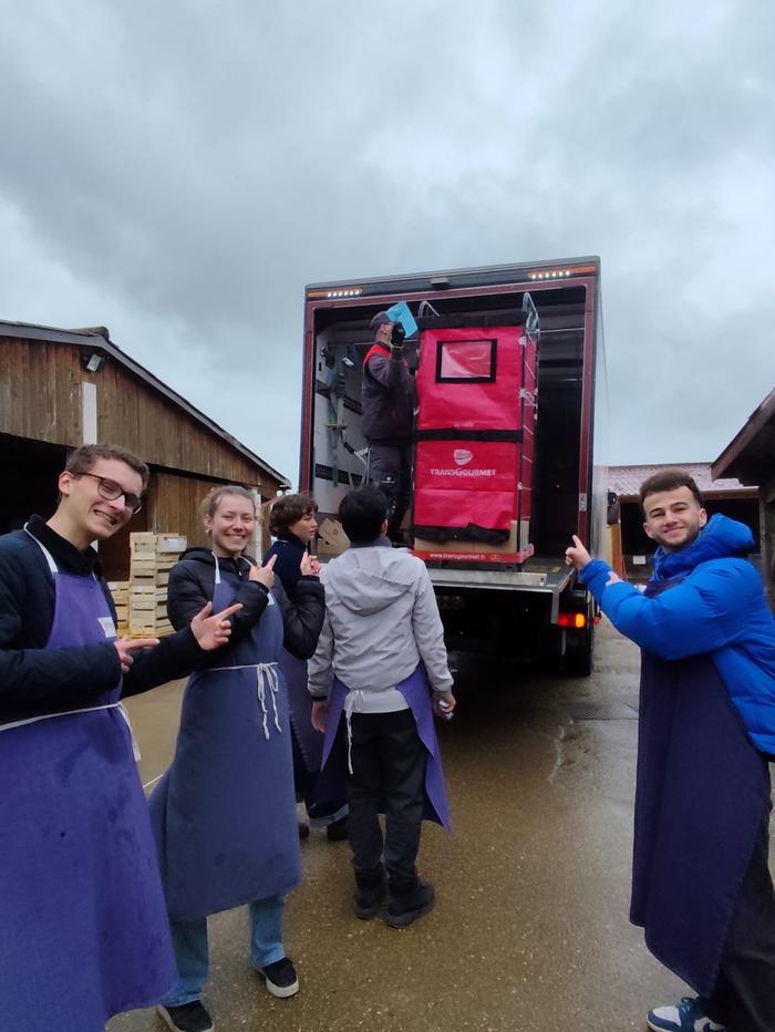 5c1a3bda-dd34-4124-bcaa-d840222014a5 2 iphone