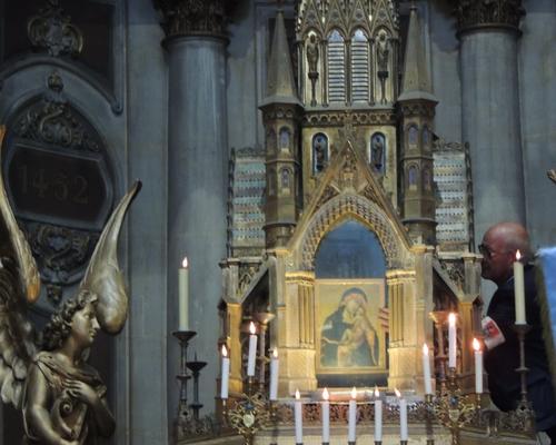 l'icône dans sa chapelle