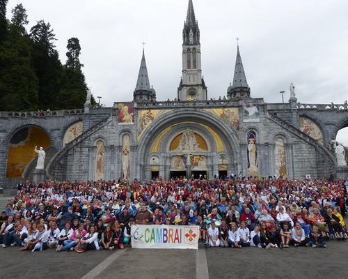 2014-08-20-lourdes -proc-SSacrement (11)