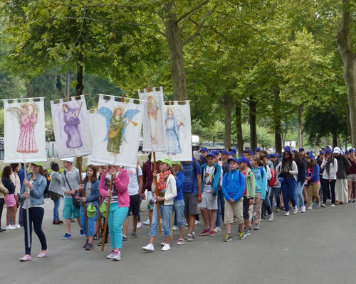 2014-08-20-lourdes -proc-SSacrement (24)