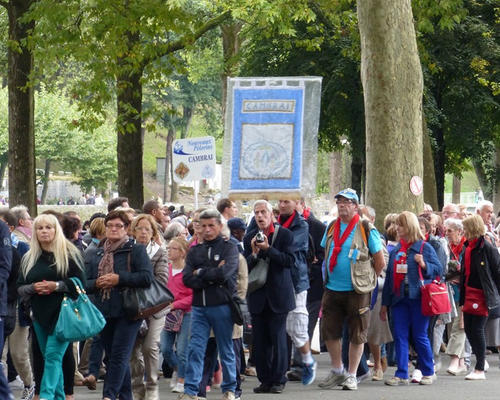 2014-08-20-lourdes -proc-SSacrement (31)