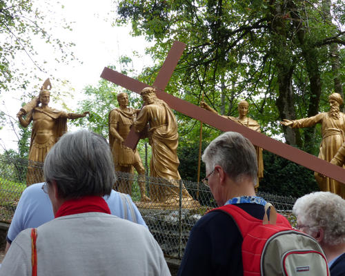 2014-08-21Lourdes_chemin _croix_montagne (10)