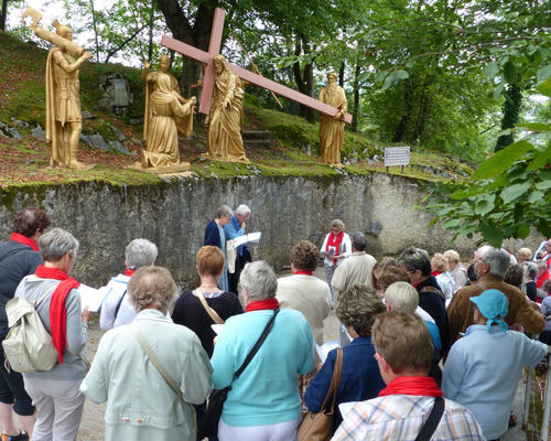 2014-08-21Lourdes_chemin _croix_montagne (11)