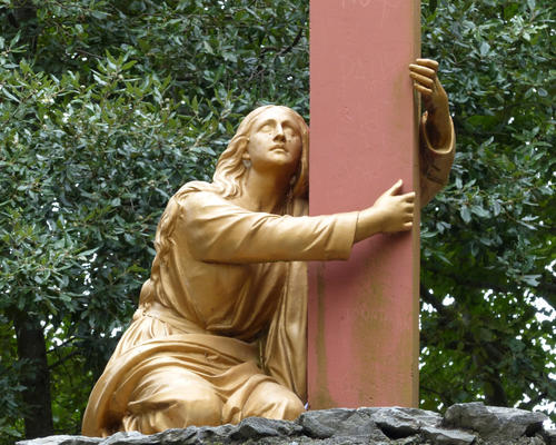 2014-08-21Lourdes_chemin _croix_montagne (20)