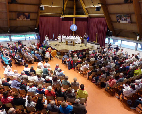 2014-08-22Lourdes_messe_St_Pierre 2