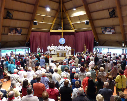2014-08-22Lourdes_messe_St_Pierre 6