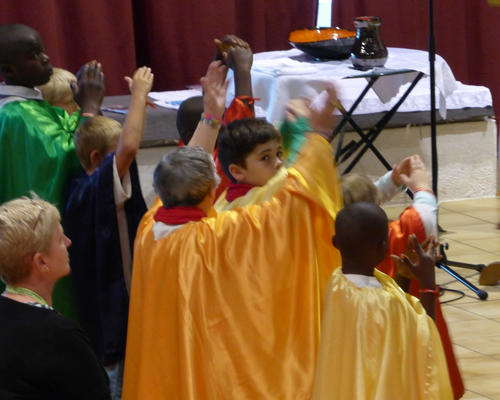 2014-08-22Lourdes_messe_St_Pierre 33
