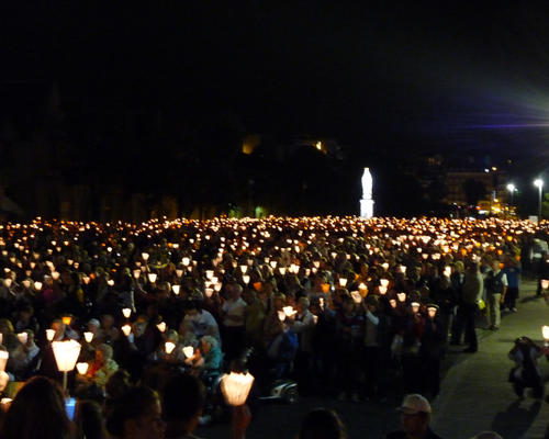 2014-08-23-lourdes-pro-flambeau (1)