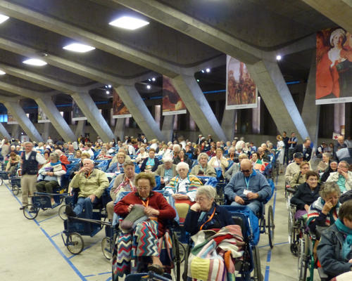 2014-08-24Lourdes_messe_internationale