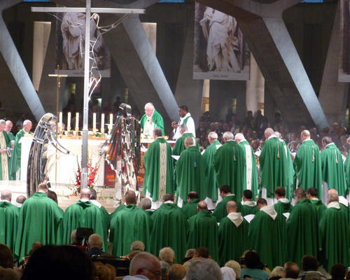 2014-08-24Lourdes_messe_internationale 21