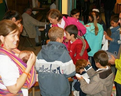 accueil T-shirts, étiquettes... Juliette, le benjamine de la journée (6 semaine, a amené sa maman !)