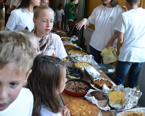 quel beau buffet de desserts partagés !