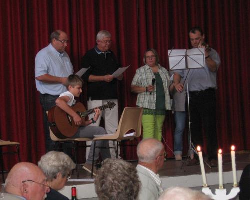 Le doyen au violon, Agnès et Jacques Défossez, et la famille Marquant