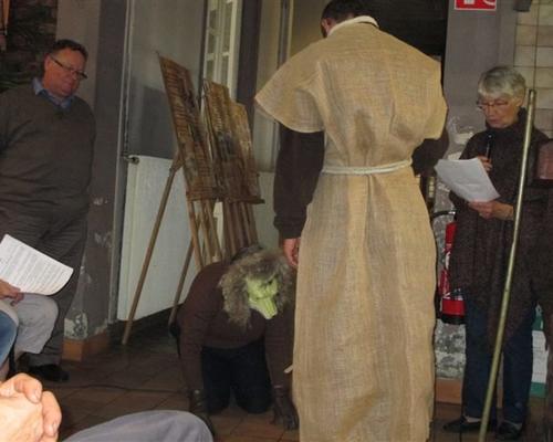 Évocation de la rencontre entre François et le loup de Gubbio avec Anne, Georges et Sr Fabienne