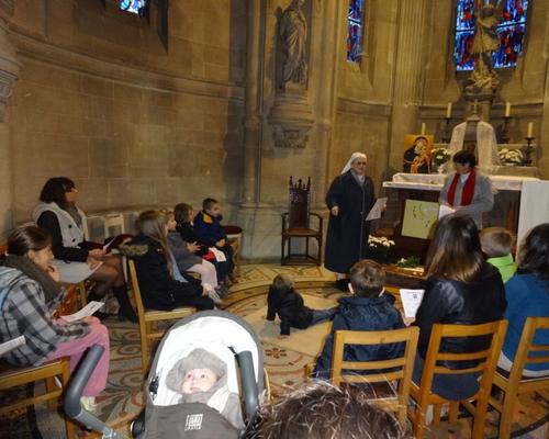 Sr Marie Gonzague explique ce que l'on va faire...