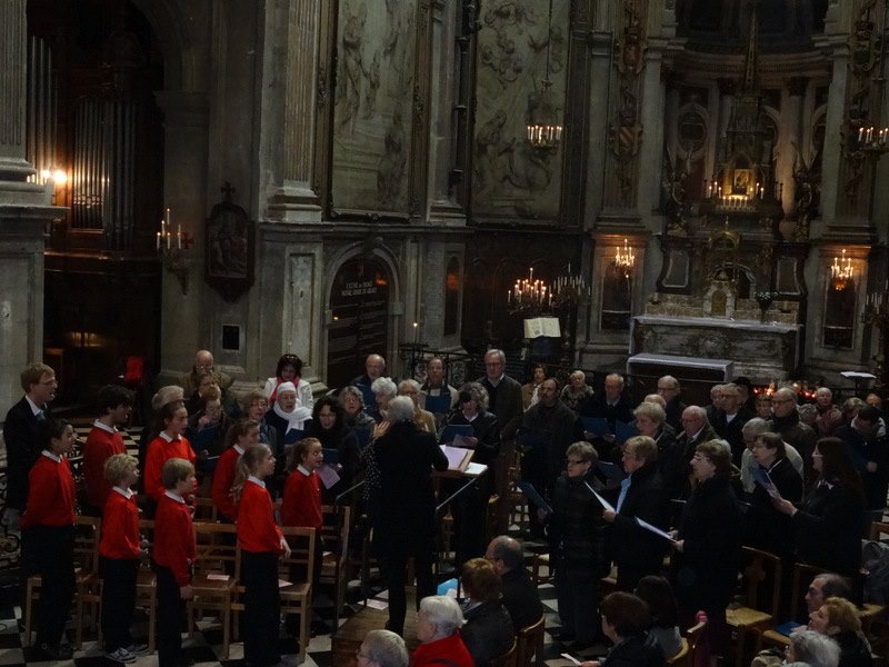chorales de la cathédrale et des "enfants du monde"