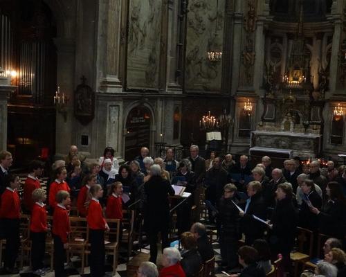 chorales de la cathédrale et des "enfants du monde"
