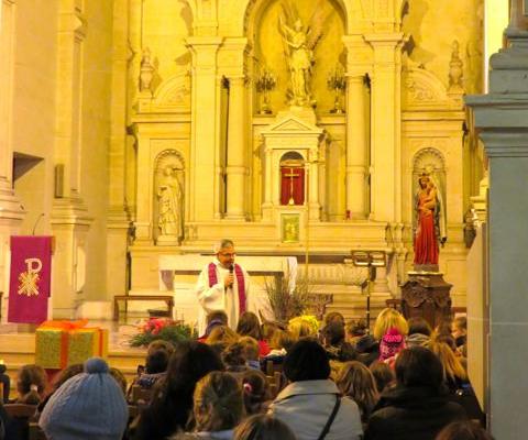 Sous le regard de Jésus ... et de St Michel