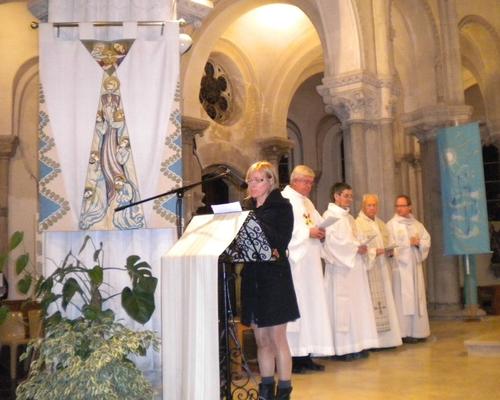 03 Delphine Doise nous accueille