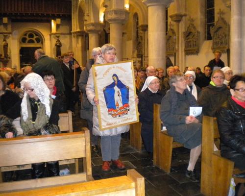 06 Procession des offrandes les equipes du Rosaire