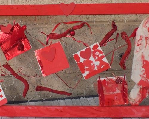 expo_MEJ_sec_catho_rouge_fonce