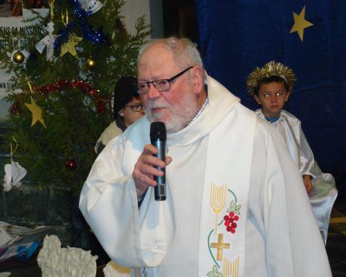 Ecole_ste_famille_noel_2014 24