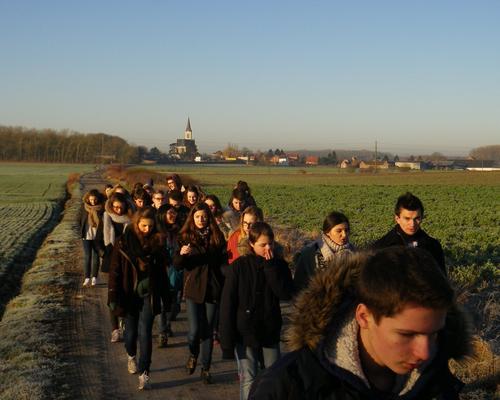 044- Pendant la marche