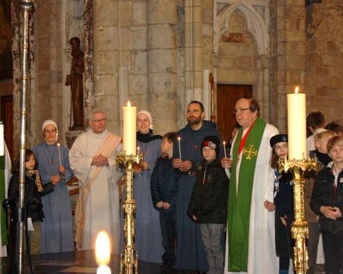 1502_Messe avec les consacrés 45