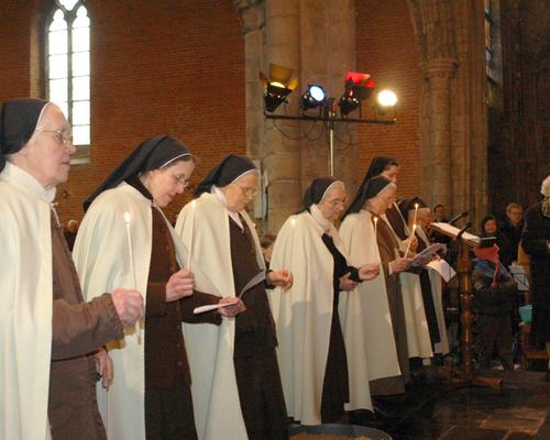 1502_Messe avec les consacrés 48