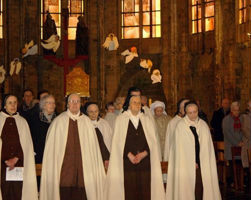 1502_Messe avec les consacrés 77