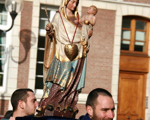 1502_Procession 9