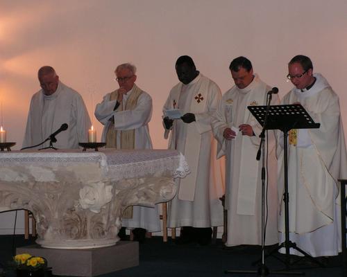 ND DE LOURDES    15 02 11 3