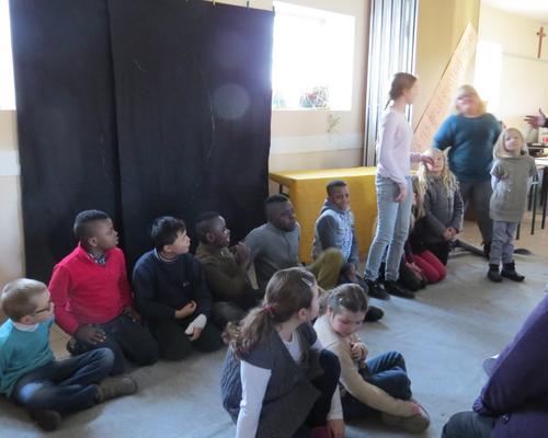 Nous étions là salle Sorlin à VIEUX-CONDE. Ici avec l'ACE (Action Catholique des Enfants).